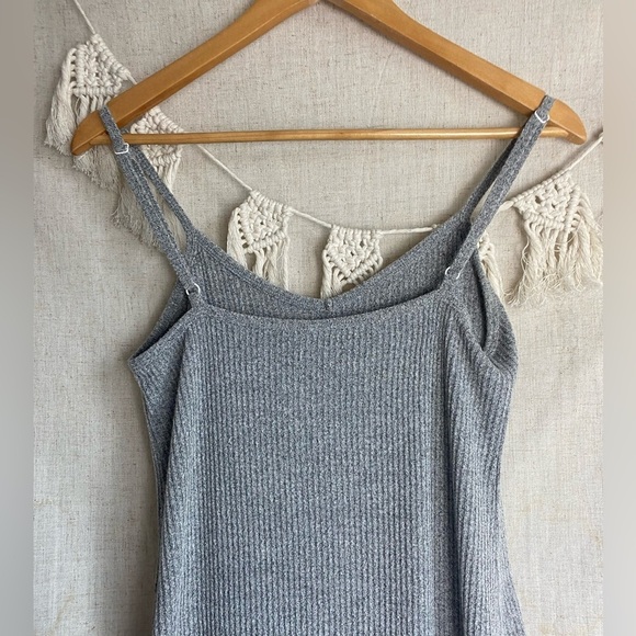 Gap Sleeveless Light Grey Knit Fitted Body con Midi Dress Size Medium - Picture 4 of 8